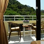 Hotel Chateau De 3*