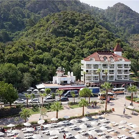 Hotel Chateau De 3*