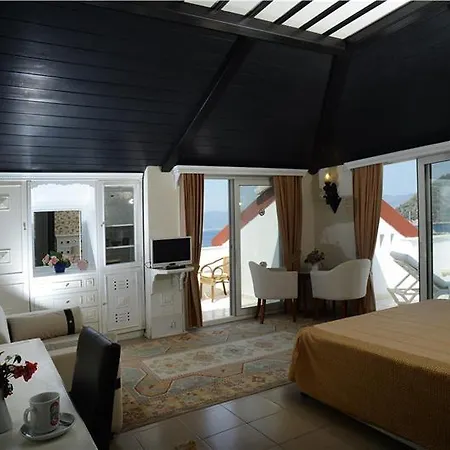 Chateau De 3* Μαρμαρίς