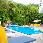Hotel Chateau De 3*
