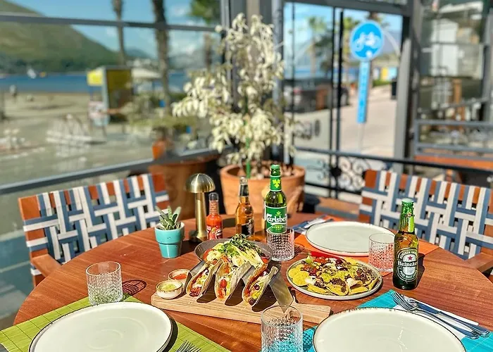 Chateau De Ξενοδοχείο 3*