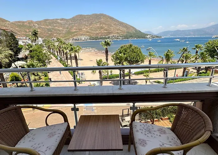 Chateau De Ξενοδοχείο 3*