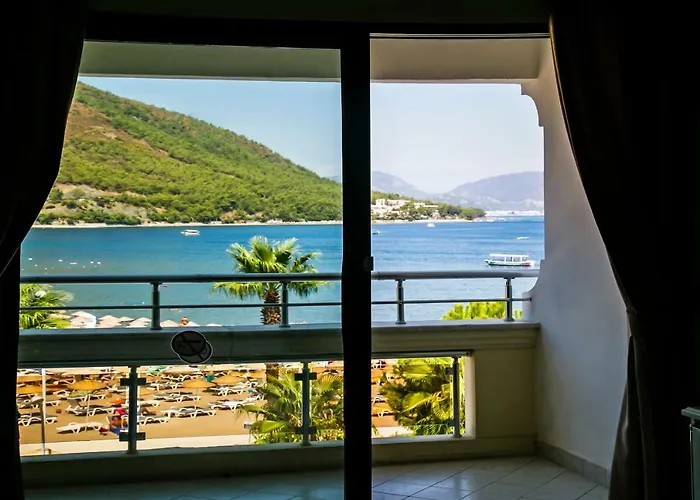 Chateau De Ξενοδοχείο 3*